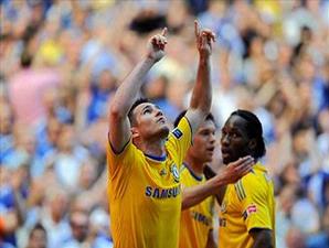 Lampard merayakan gol ke gawang Everton